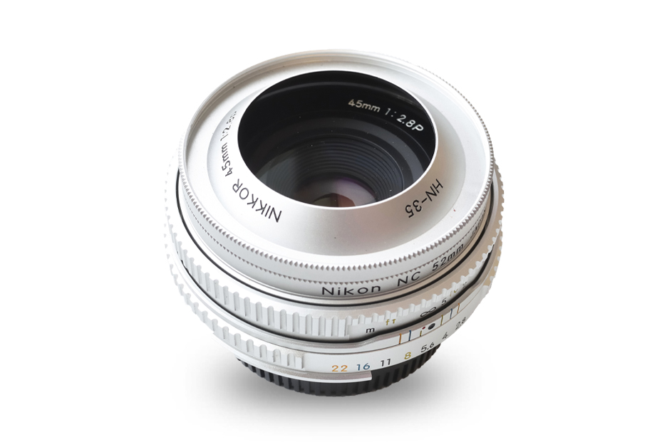 上品】 Nikon ニッコール 45mm F2.8P シルバー パンケーキ レンズ(単 