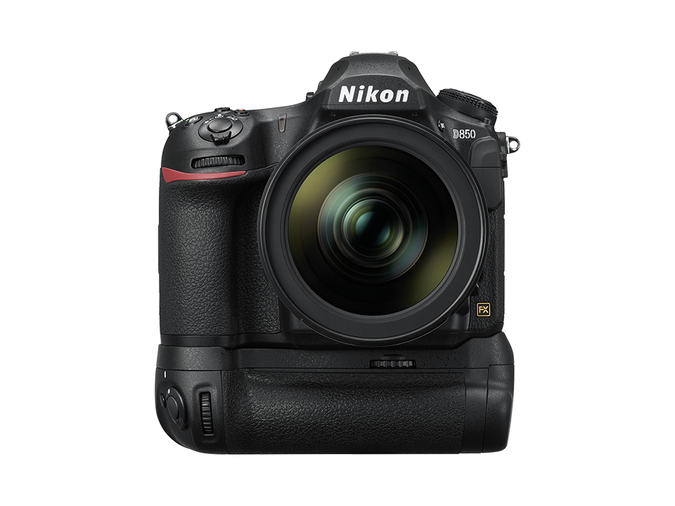Nikon 一眼レフ D850ボディ 縦型バッテリーグリップ付き