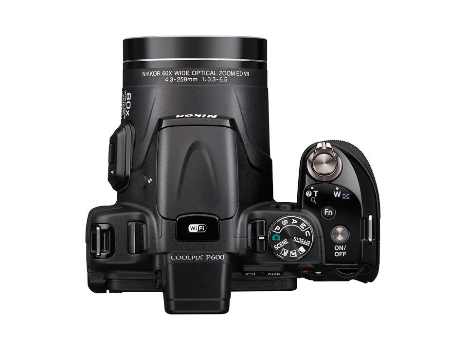 ストア Nikon COOLPIX P600 レッド コンパクトデジタルカメラ