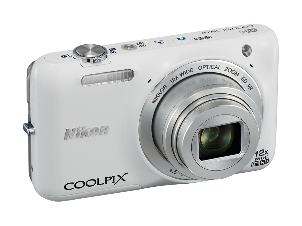 ニコン【美品】Nikon COOLPIX S6600 デジカメ ニコン ホワイト