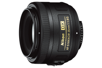 Nikon D5200 単焦点レンズ、予備電池付き