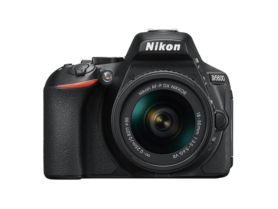 Nikon D5600 ダブルズームキット