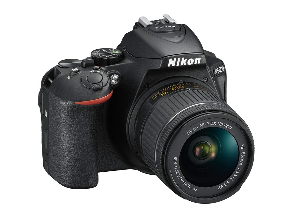 Nikon デジタル一眼レフカメラ D5600
